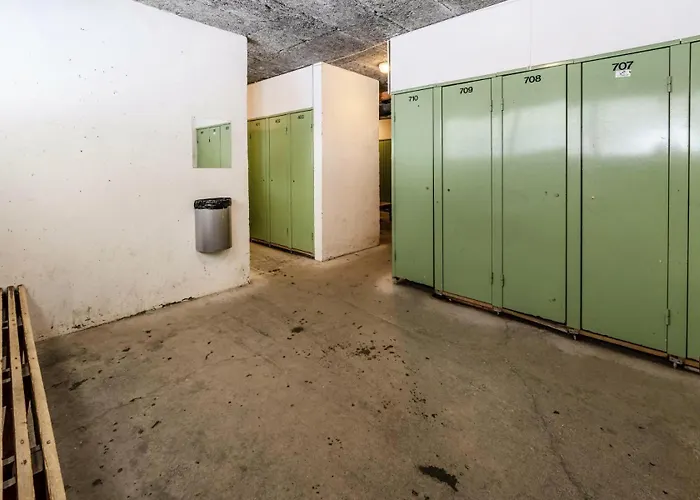 Daire Blanc - Location: Pour 4 Personnes Oriente Sud Ouest Blanc Mae-9050 Val Thorens