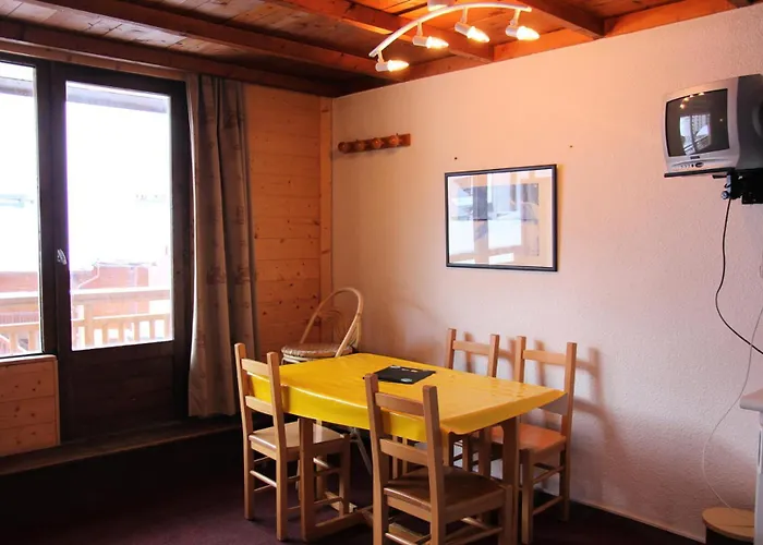 Daire Blanc - Location: Pour 4 Personnes Oriente Sud Ouest Blanc Mae-9050