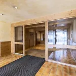 Blanc - Location: Pour 4 Personnes Oriente Sud Ouest Blanc Mae-9050 Val Thorens