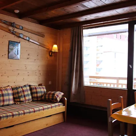 Daire Blanc - Location: Pour 4 Personnes Oriente Sud Ouest Blanc Mae-9050 Val Thorens