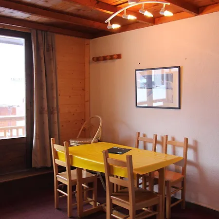 Blanc - Location: Pour 4 Personnes Oriente Sud Ouest Blanc Mae-9050 * ヴァル・トランス